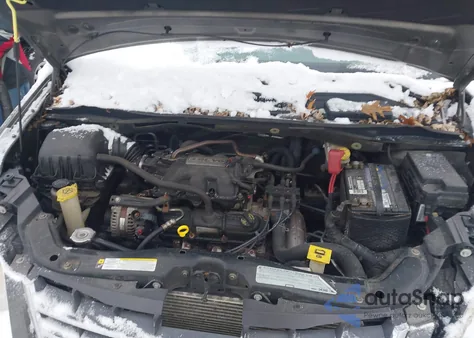 2010 Chrysler Town & Country Touring z USA, uszkodzony, nr VIN 2A4RR5D11AR392548